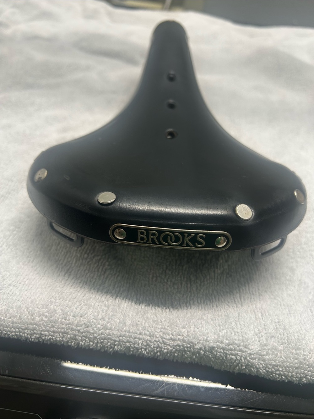 Brooks B17 Leather Bicycle Saddle - Picture 4 of 5